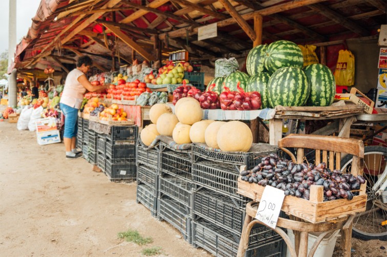 Gemüsemarkt am Straßenrand | Roadtrip durch Bulgarien, Stilnomaden