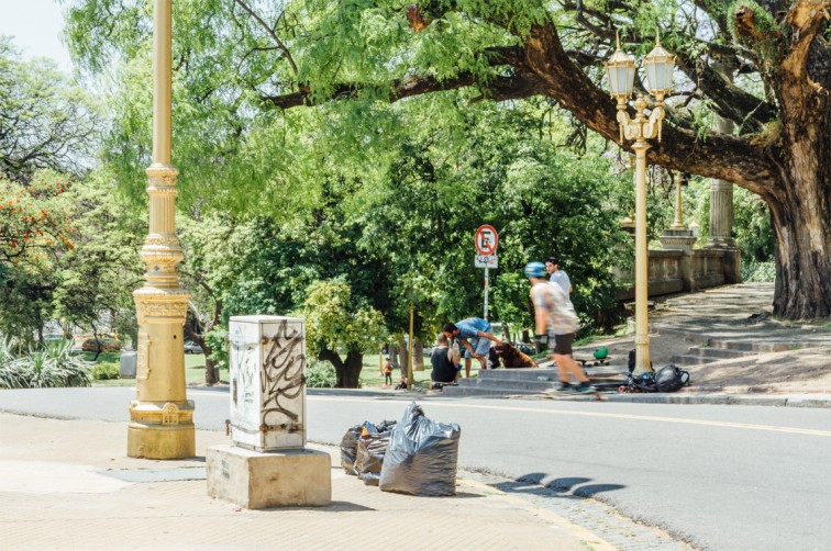 Longboarding am Plaza Mitre | Buenos Aires light – Der perfekte Spaziergang zum Einstieg, Stilnomaden