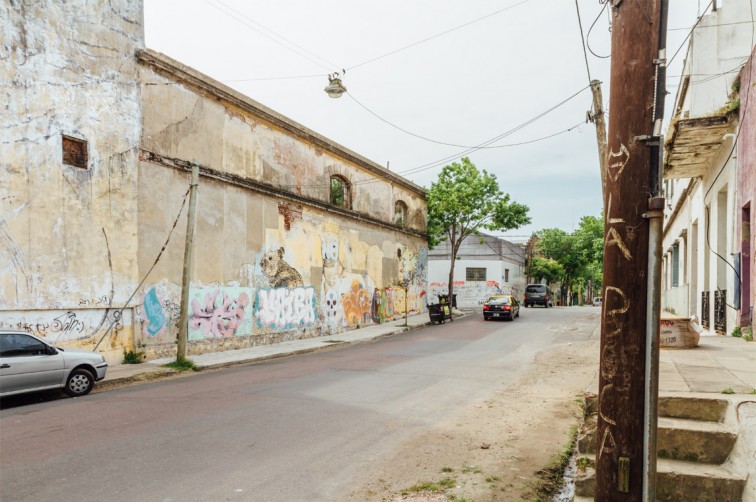 Verlassenes Gefängnis in La Boca | graffitimundo und Street Art in Buenos Aires, Stilnomaden