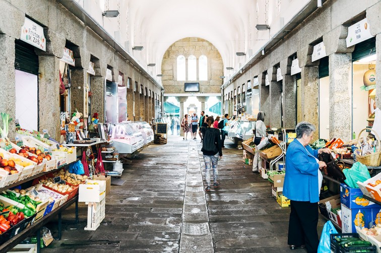 Mercado de Abastos | 25h in Santiago de Compostela, Stilnomaden